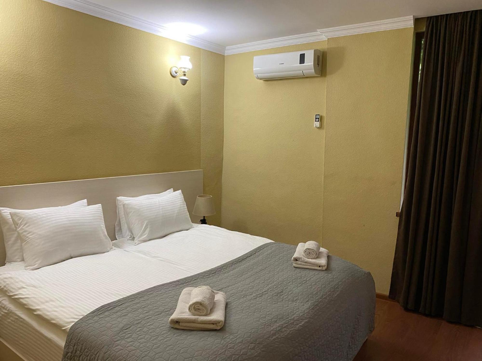 Motion Hotel 博尔若米 外观 照片